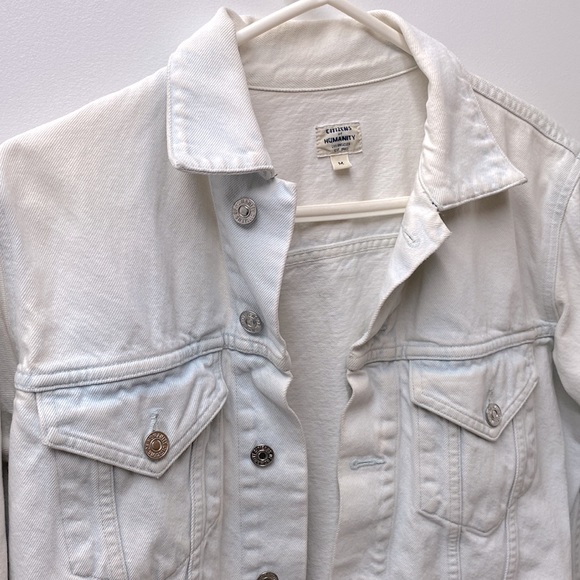 White washed Citizen of Humanity jean jacket - Picture 2 of 3